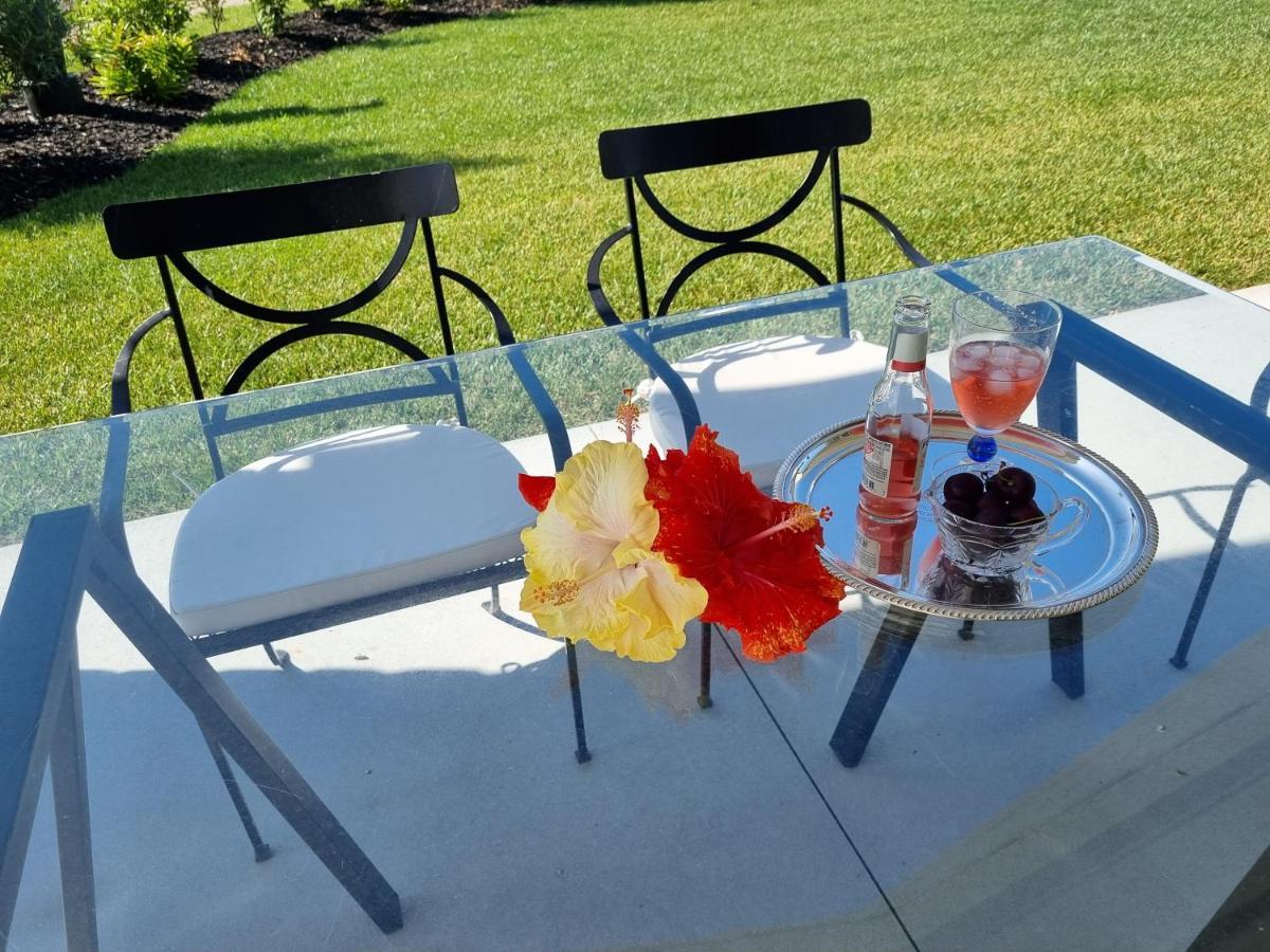 Omokoroa Golfers Retreat - B&B Bagian luar foto